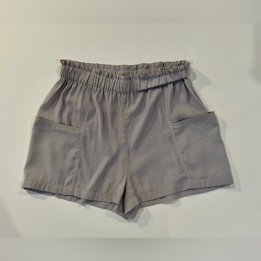 BBDakota Paper Bag High Waist Cargo Utility Light Grey Medium Shorts Wide Pocket